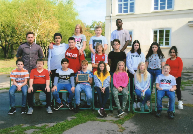 klasse_6a_sj19_20.jpg klasse_6a_sj19_20.jpg